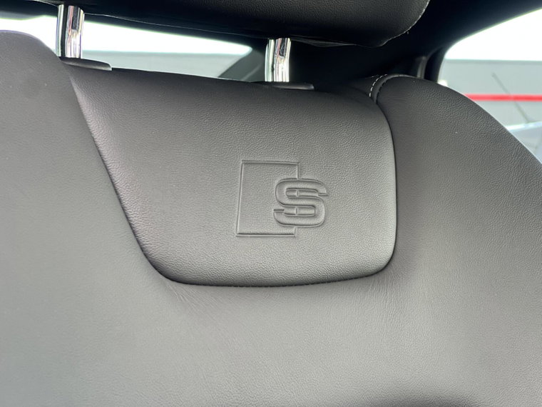 Vehicle Image 53