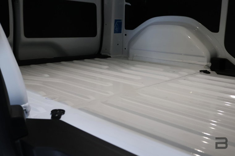 Vehicle Image 36