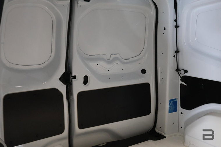 Vehicle Image 37