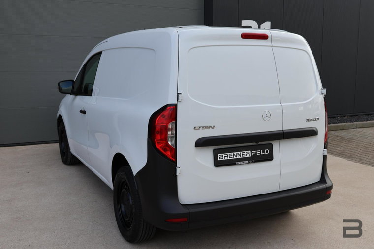 Vehicle Image 41