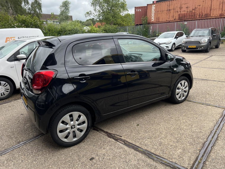 Vehicle Image 4