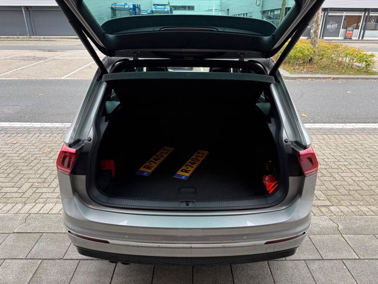 Vehicle Image 37
