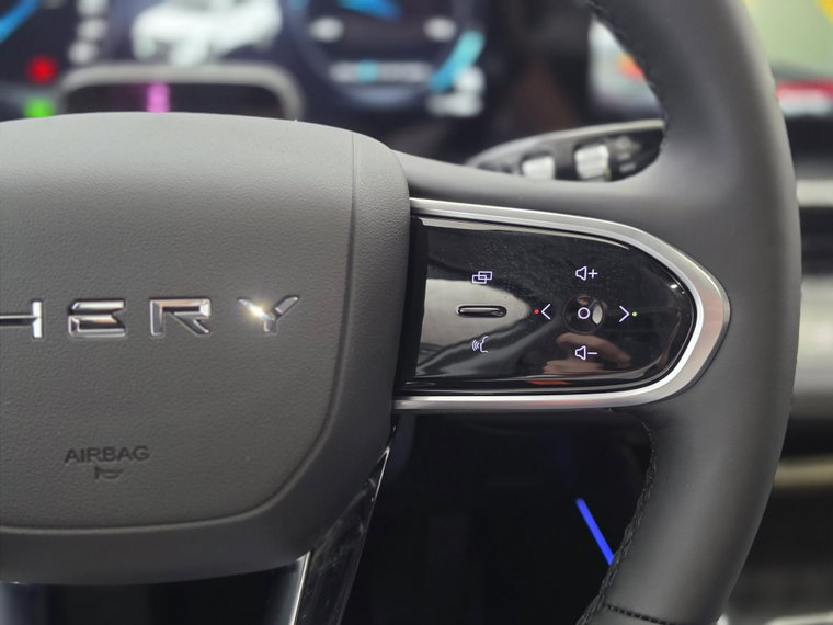 Vehicle Image 30