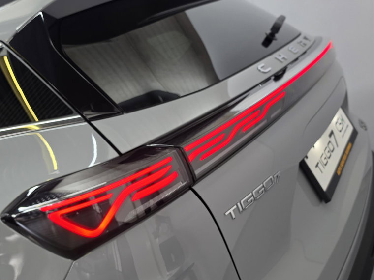 Vehicle Image 50