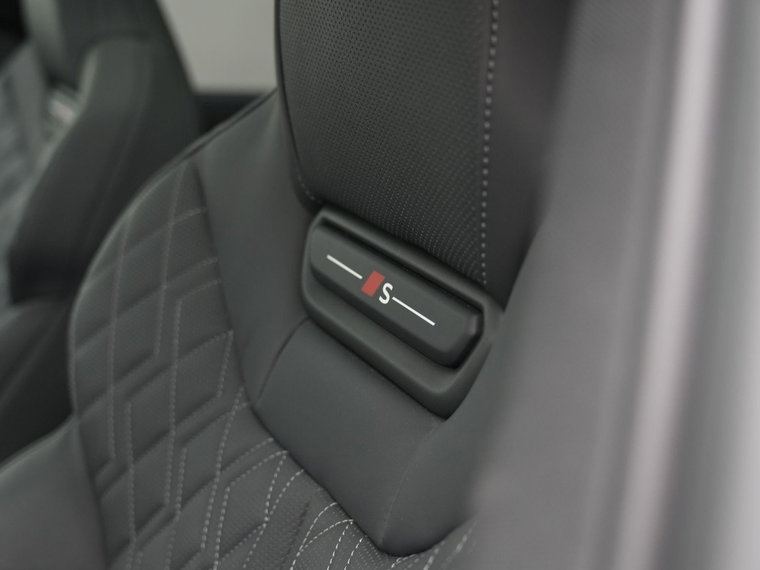 Vehicle Image 39