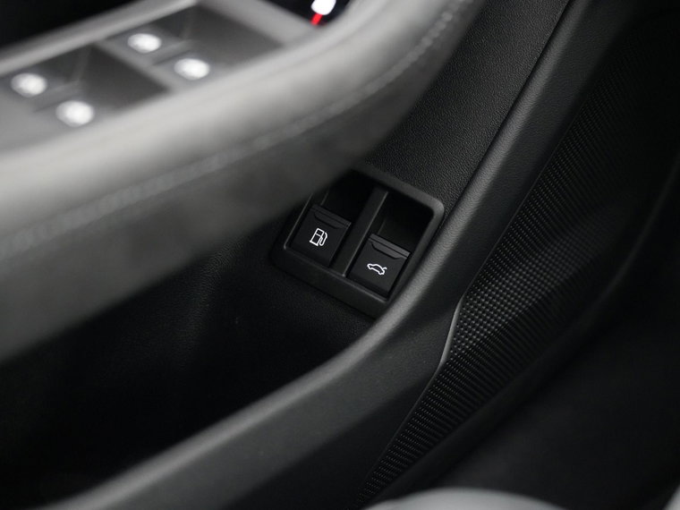 Vehicle Image 41