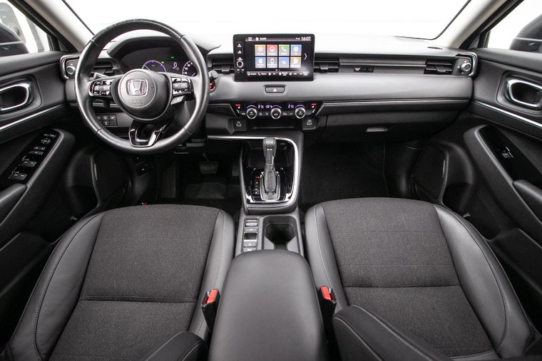 Vehicle Image 16