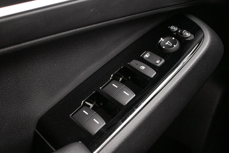 Vehicle Image 41