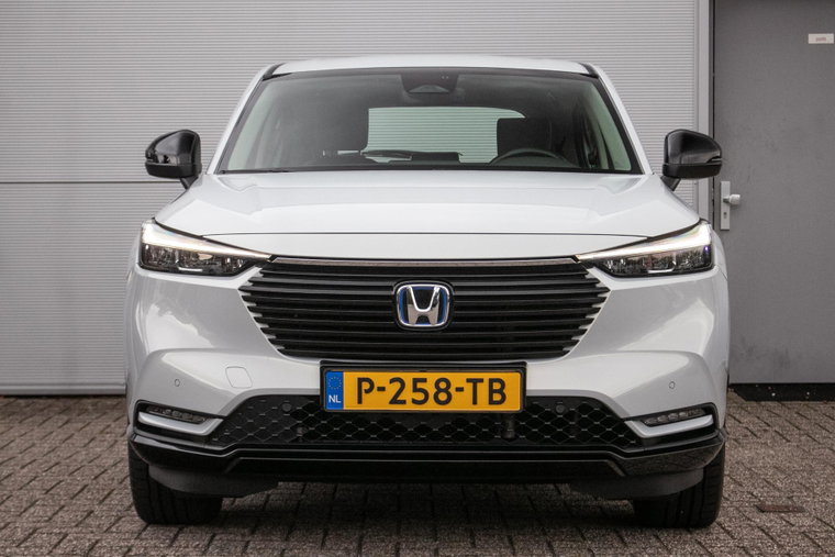 Vehicle Image 11