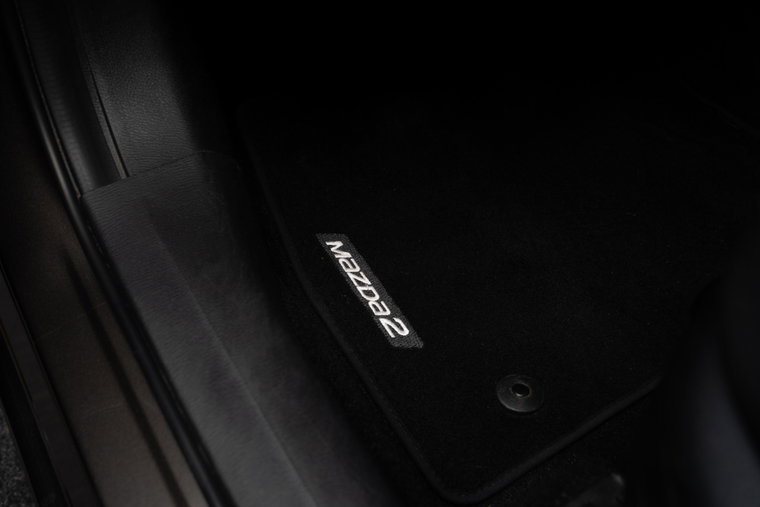 Vehicle Image 12