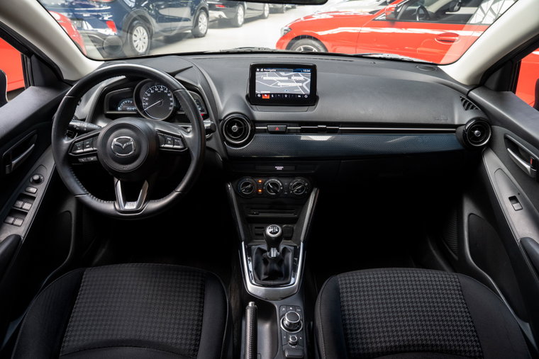 Vehicle Image 21