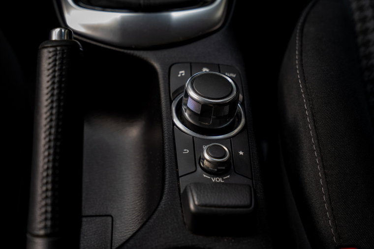 Vehicle Image 25