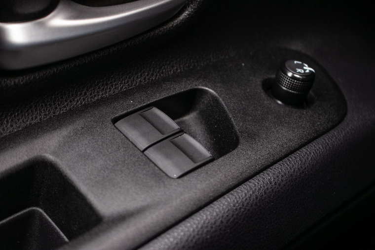 Vehicle Image 35