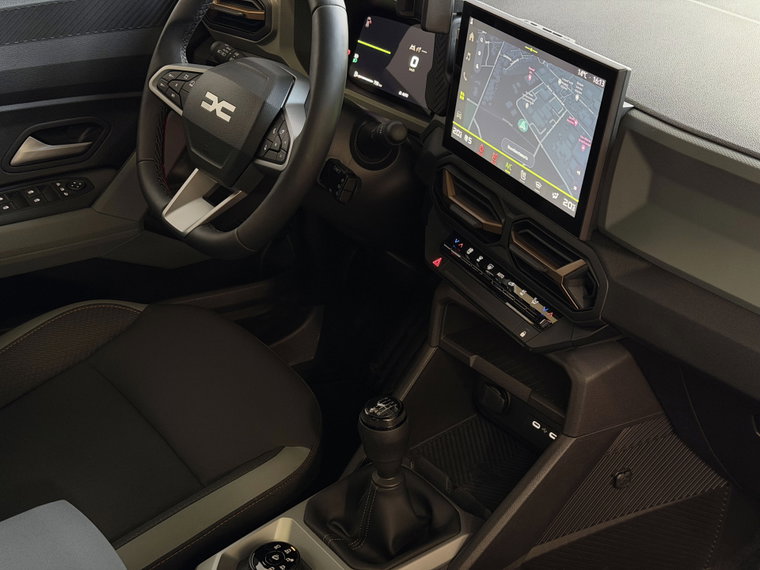 Vehicle Image 33