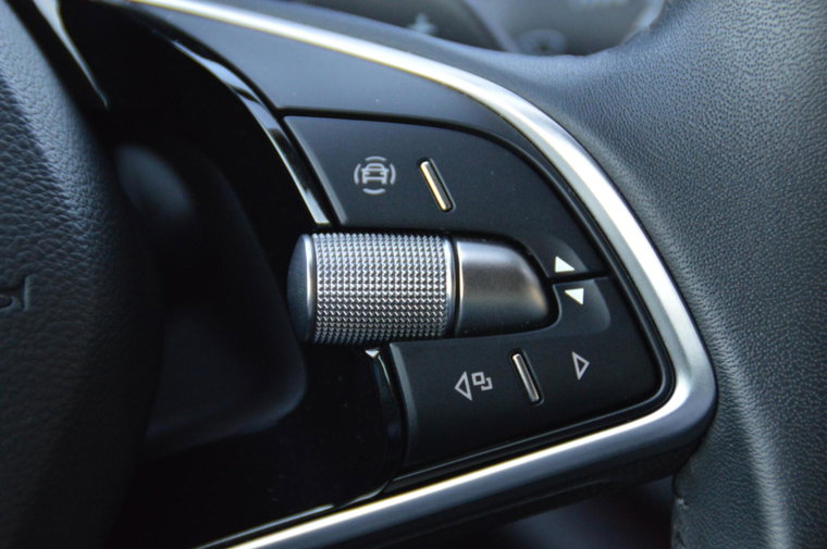 Vehicle Image 24