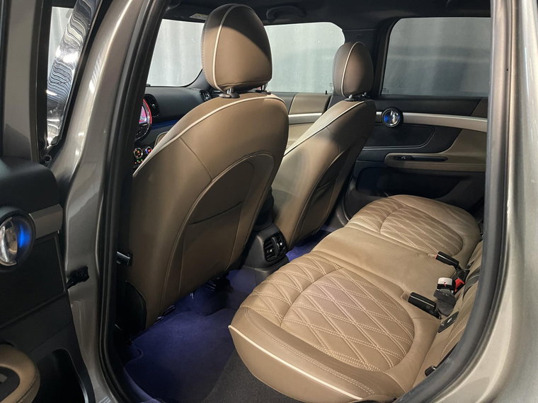Vehicle Image 39