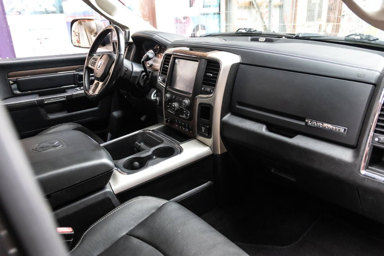 Vehicle Image 19
