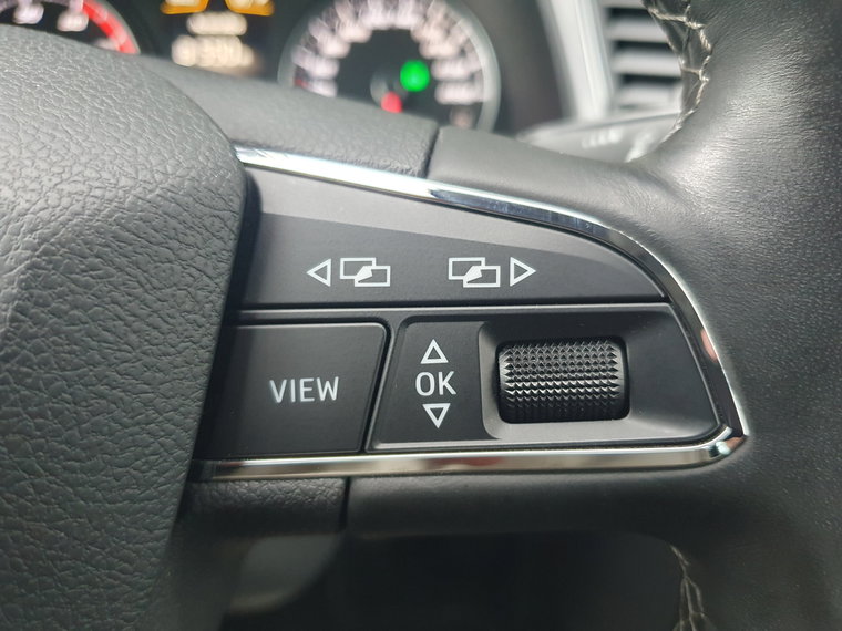 Vehicle Image 38