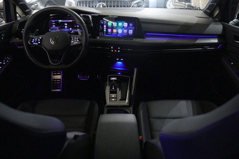 Vehicle Image 9