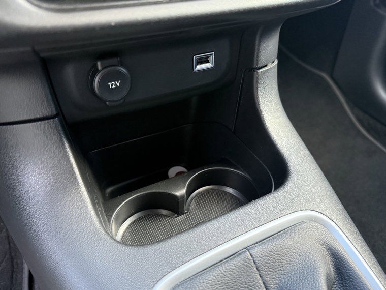 Vehicle Image 28