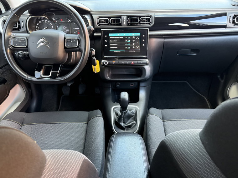 Vehicle Image 35