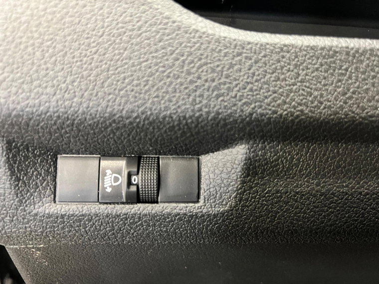Vehicle Image 26