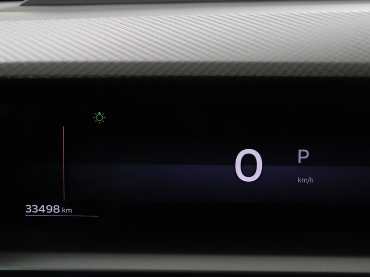 Vehicle Image 32