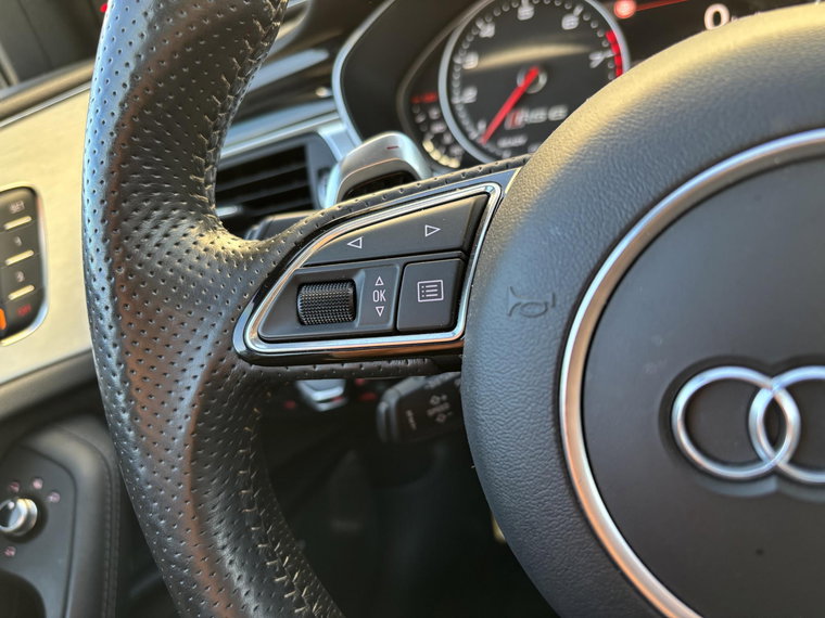 Vehicle Image 45