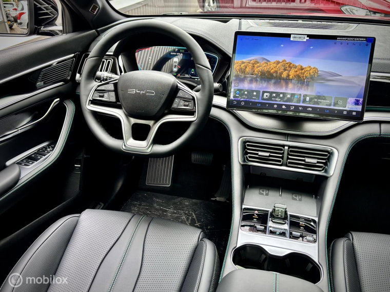Vehicle Image 11