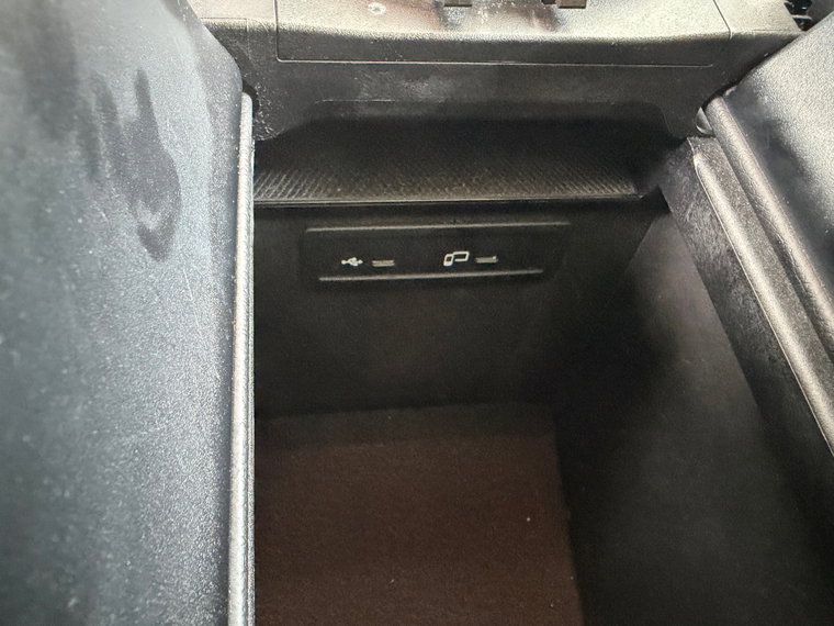 Vehicle Image 40