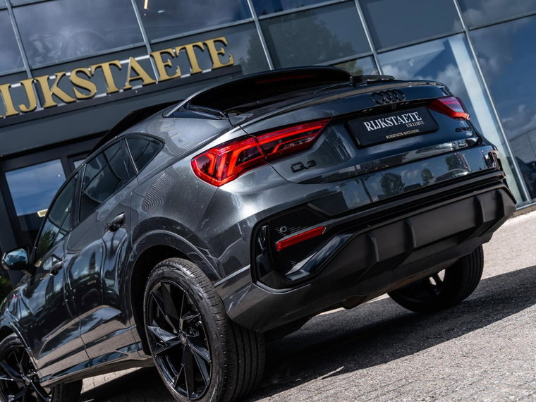 Vehicle Image 40