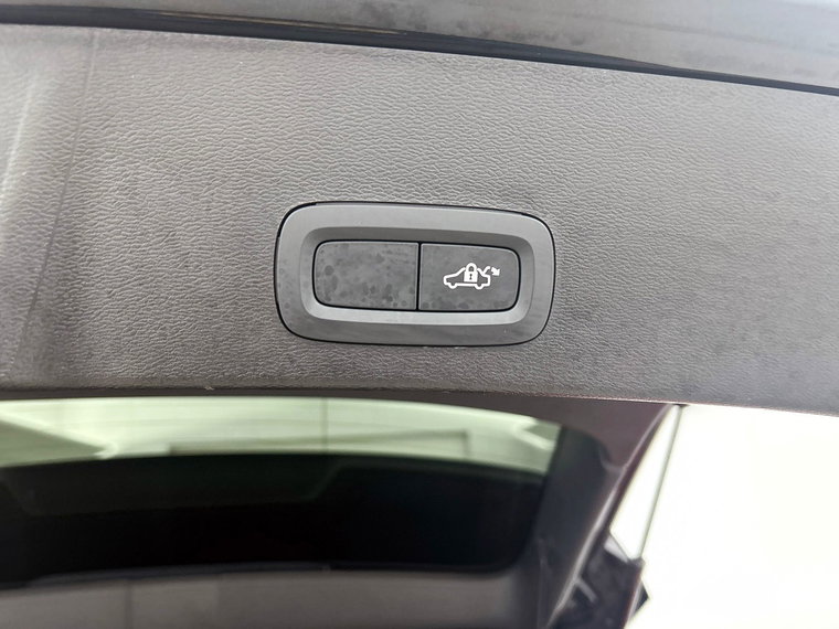 Vehicle Image 29