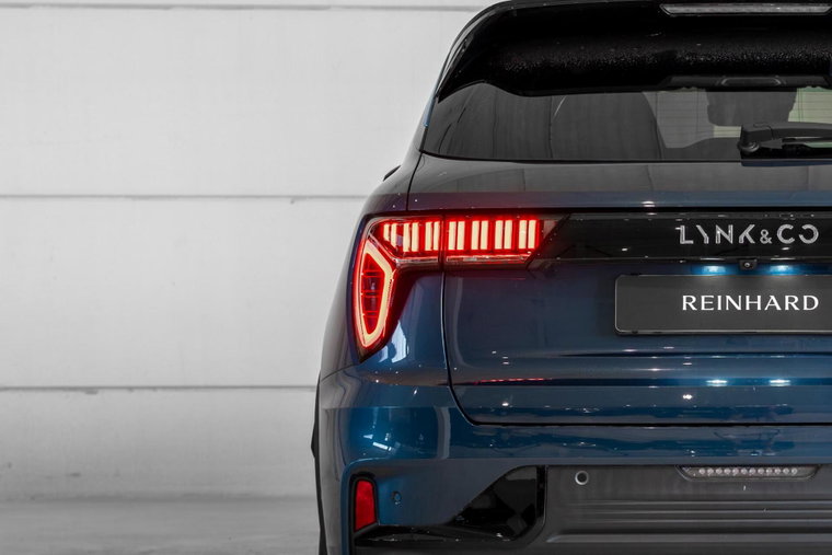 Vehicle Image 8