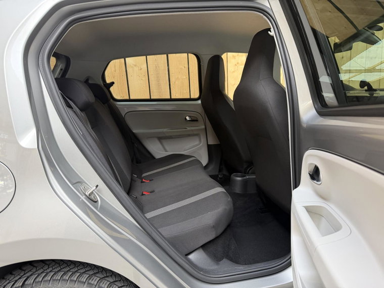 Vehicle Image 37