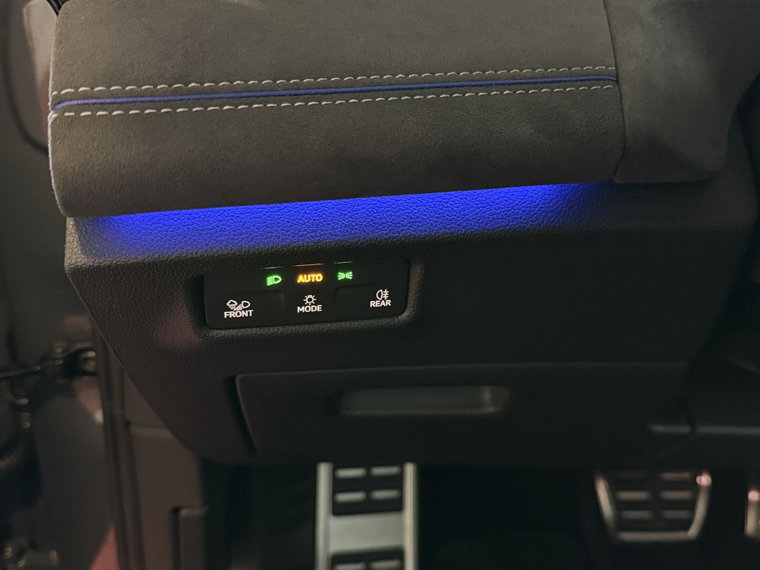 Vehicle Image 36