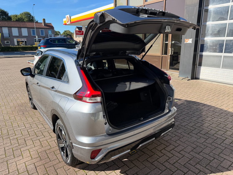 Vehicle Image 28