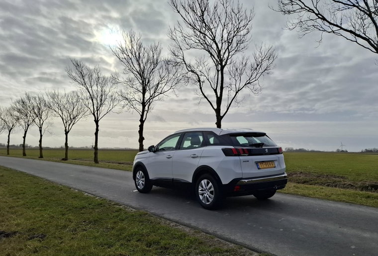 Vehicle Image 21