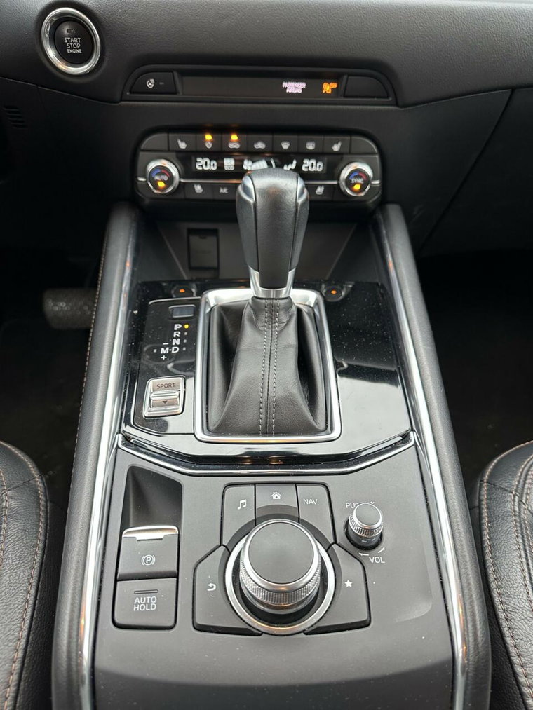 Vehicle Image 22