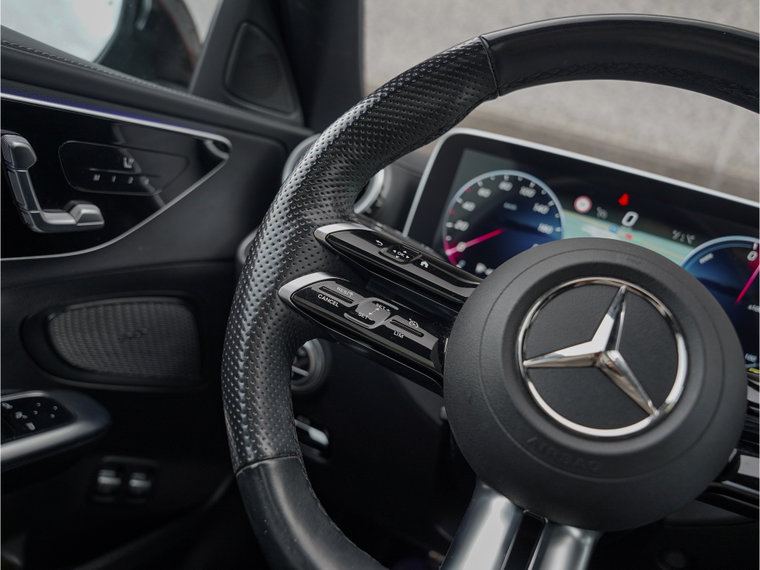 Vehicle Image 40