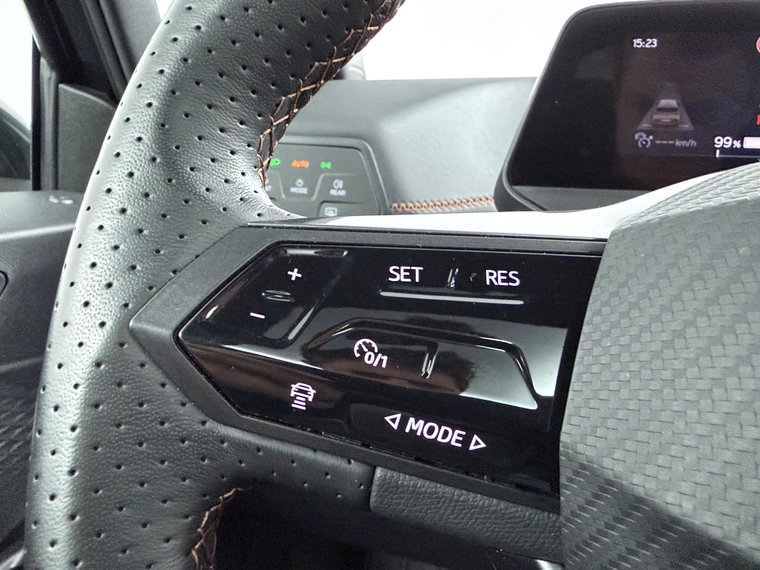 Vehicle Image 27