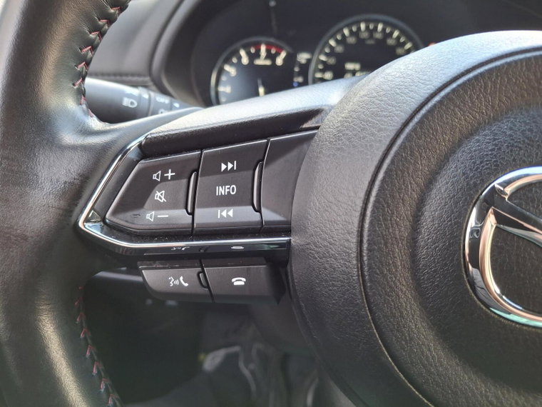 Vehicle Image 35