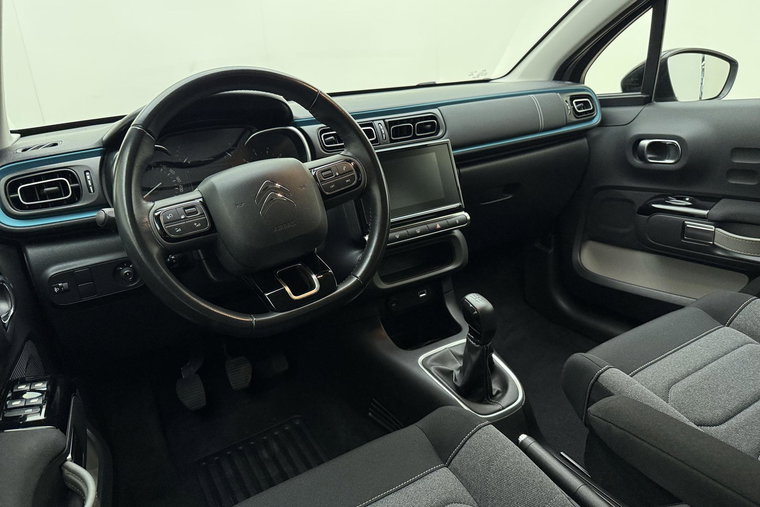 Vehicle Image 15