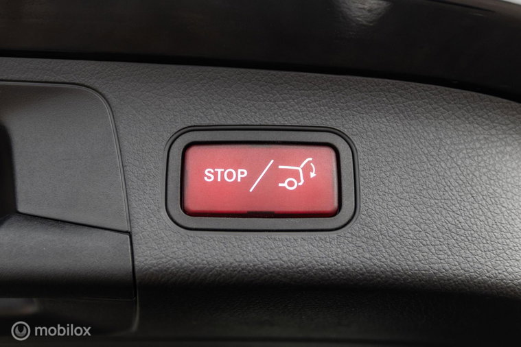Vehicle Image 40