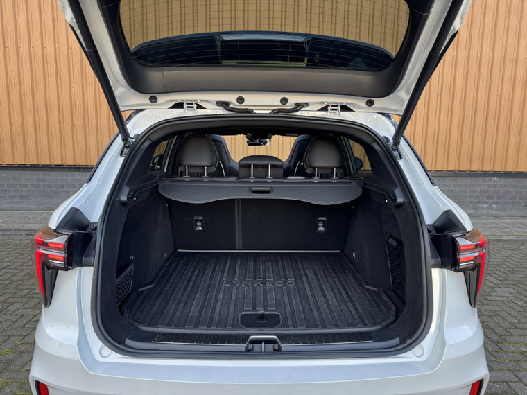 Vehicle Image 38
