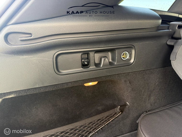 Vehicle Image 26