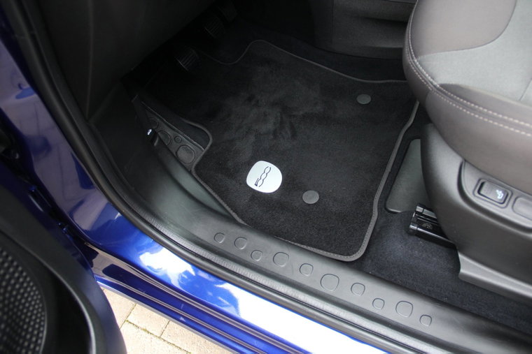 Vehicle Image 35