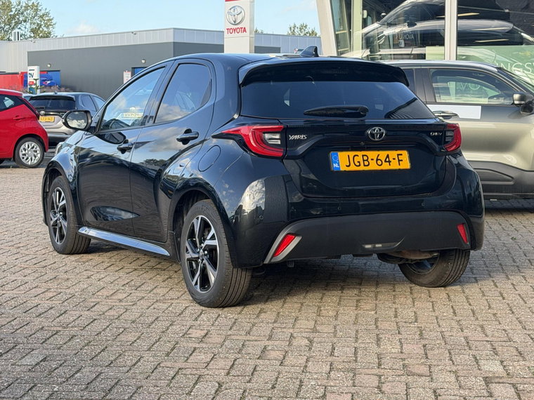 Vehicle Image 4