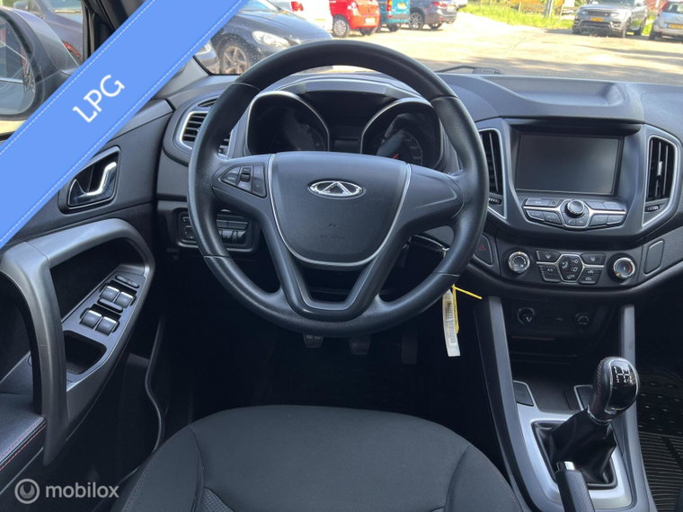 Vehicle Image 11