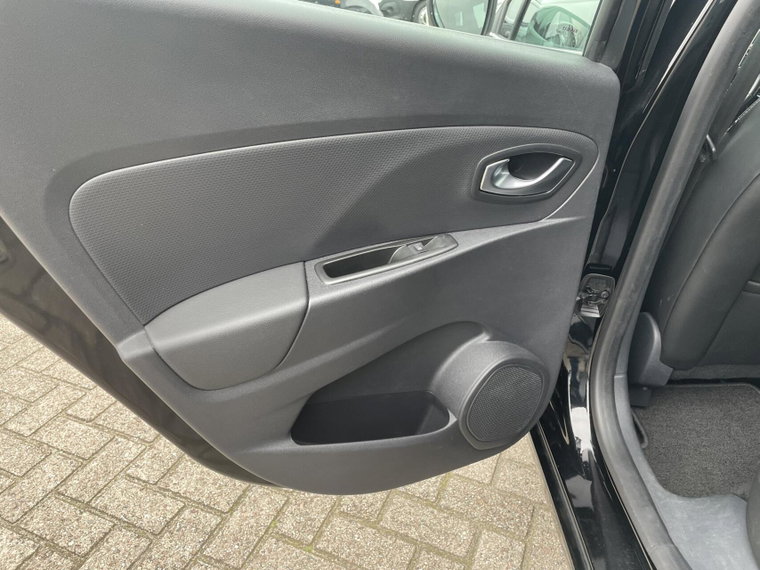 Vehicle Image 34