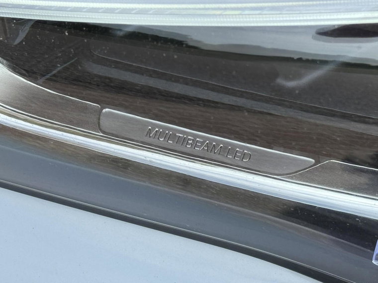 Vehicle Image 30